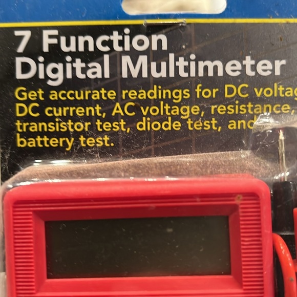 Cen-Tech 7 function digital multimeter all AC and DC readings plus battery test - Picture 2 of 4
